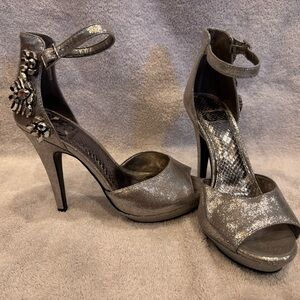 Giani Bernini Glittering Silver Heels